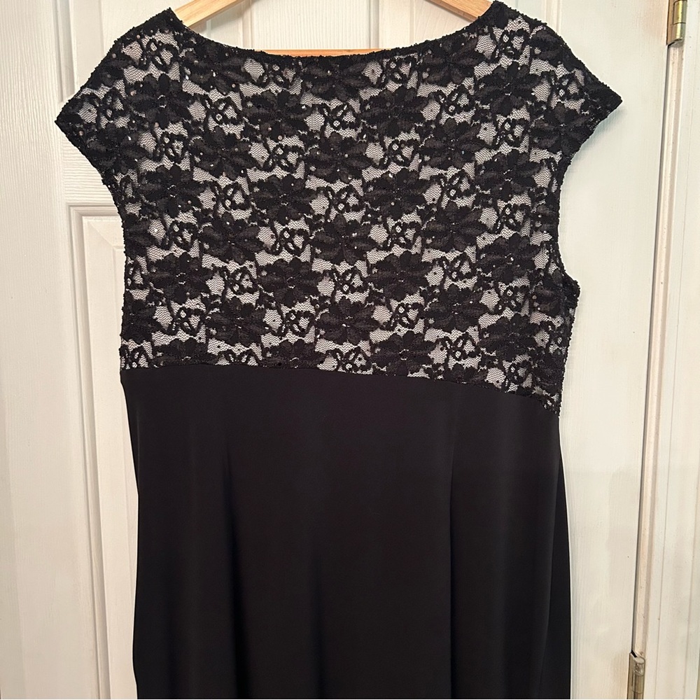 Dress‎ Barn Collection Black Faux Wrap dress Size 18W - Picture 8 of 9